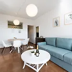 Perfect Location! Walk A Few Minutes To Restaurants, Lovely Beach, Town, Train And Bus * Torremolinos
