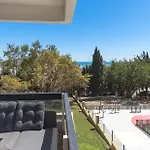 Apartament Perfect Location! Walk A Few Minutes To Restaurants, Lovely Beach, Town, Train And Bus Torremolinos